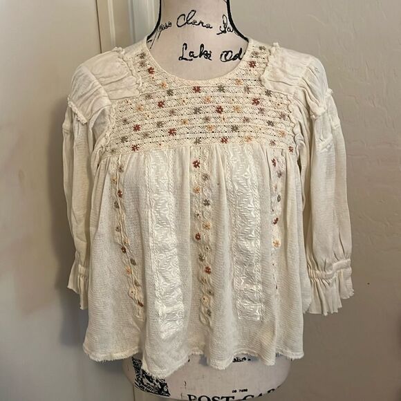 Free People New Romantics Cream Color Boho Embroidered Hi-Lo Semi Sheer Top - Picture 1 of 9